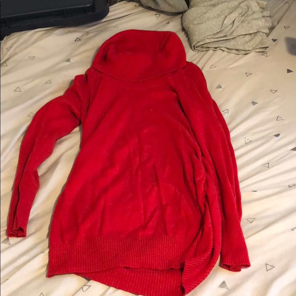 Motherhood maternity red turtleneck size small